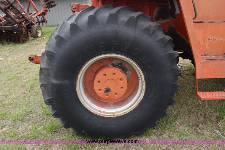 image for item E6363 Case 1470 4WD tractor