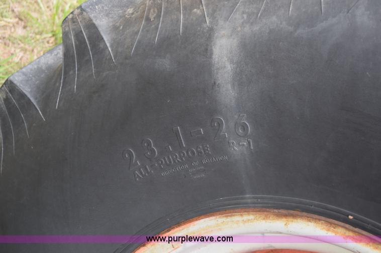 image for item E6363 Case 1470 4WD tractor