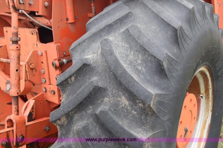 image for item E6363 Case 1470 4WD tractor