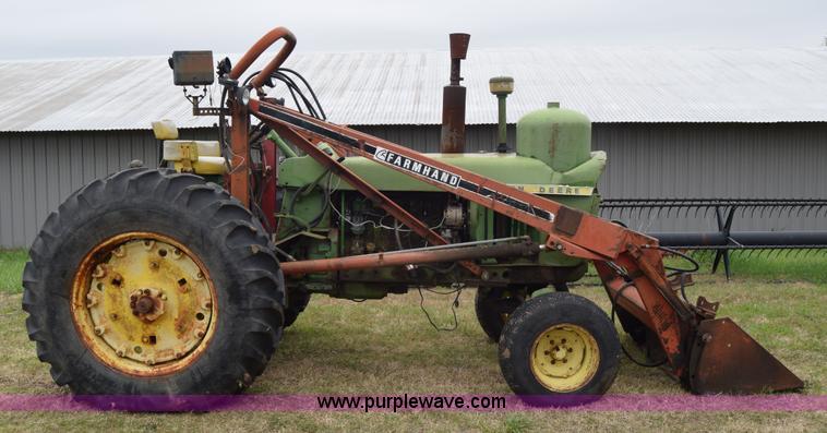 image for item E6364 John Deere 4020 tractor