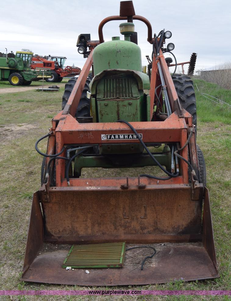 image for item E6364 John Deere 4020 tractor