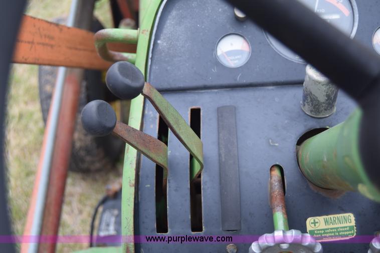 image for item E6364 John Deere 4020 tractor