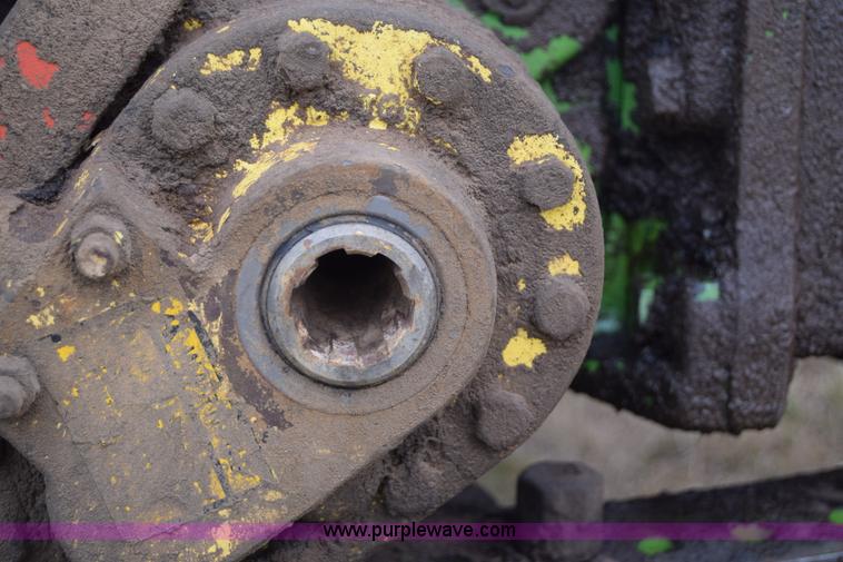 image for item E6364 John Deere 4020 tractor