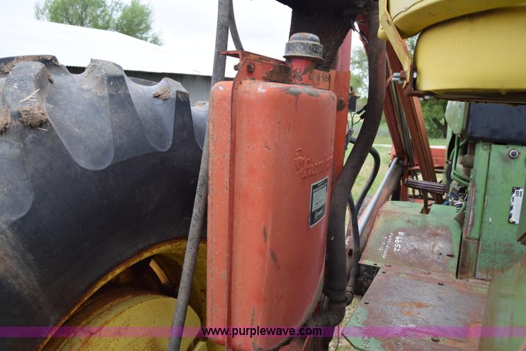 image for item E6364 John Deere 4020 tractor