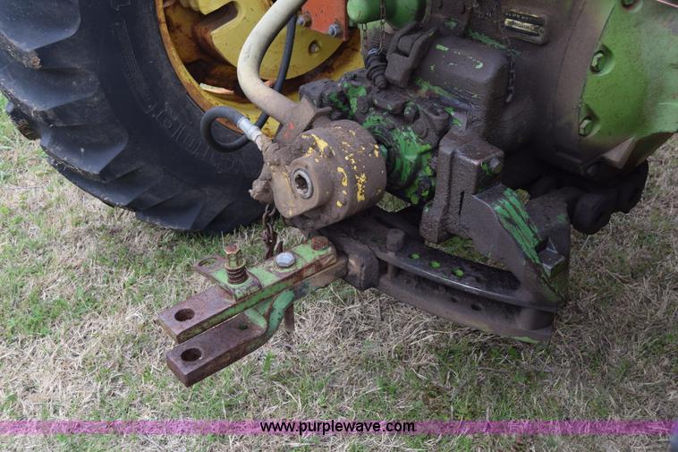 image for item E6364 John Deere 4020 tractor