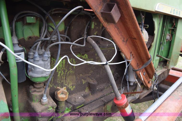 image for item E6364 John Deere 4020 tractor