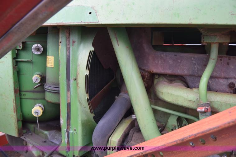 image for item E6364 John Deere 4020 tractor