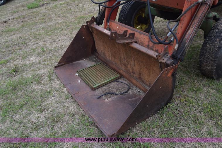 image for item E6364 John Deere 4020 tractor