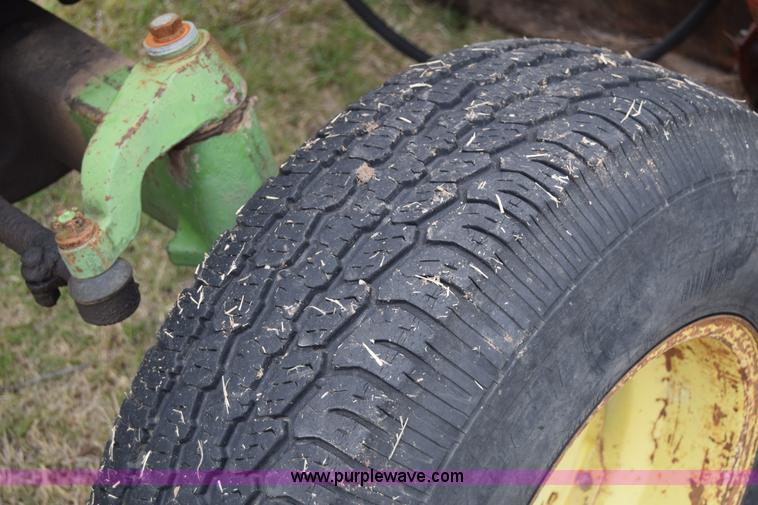 image for item E6364 John Deere 4020 tractor