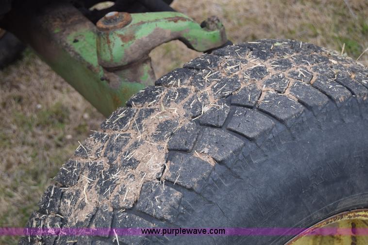 image for item E6364 John Deere 4020 tractor