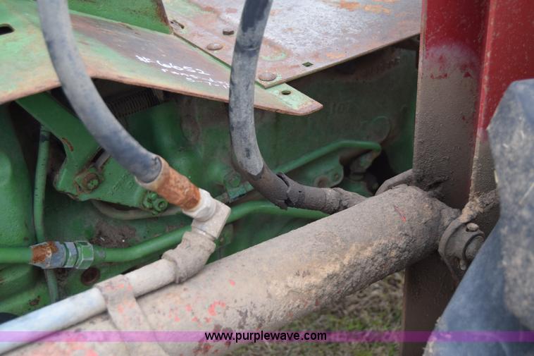 image for item E6364 John Deere 4020 tractor