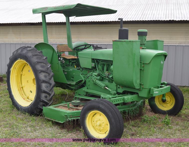 image for item E6365 John Deere 401 tractor