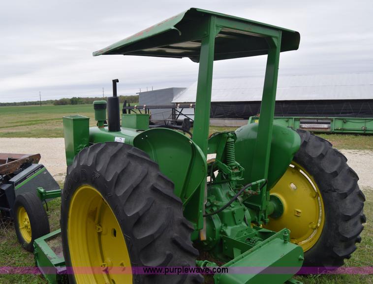 image for item E6365 John Deere 401 tractor