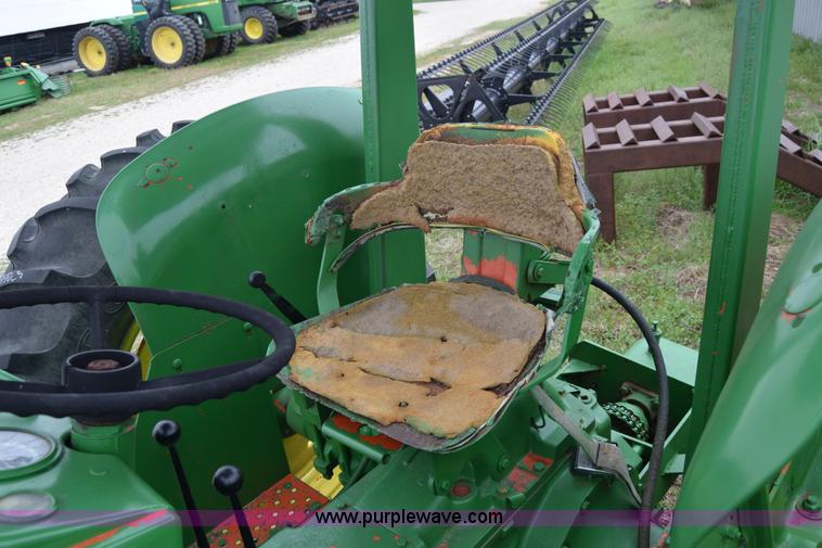 image for item E6365 John Deere 401 tractor