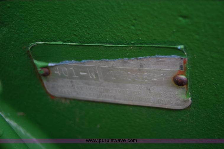 image for item E6365 John Deere 401 tractor