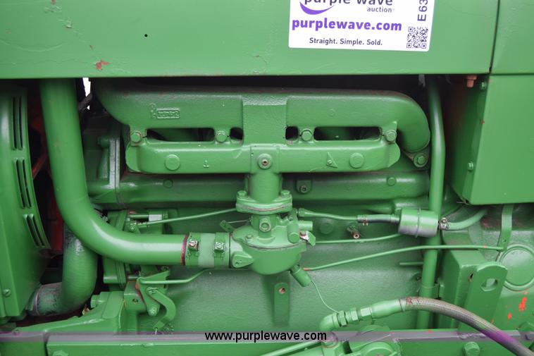 image for item E6365 John Deere 401 tractor