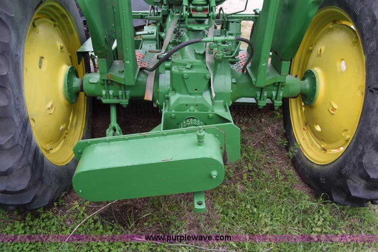image for item E6365 John Deere 401 tractor