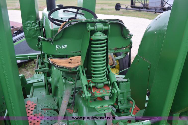 image for item E6365 John Deere 401 tractor