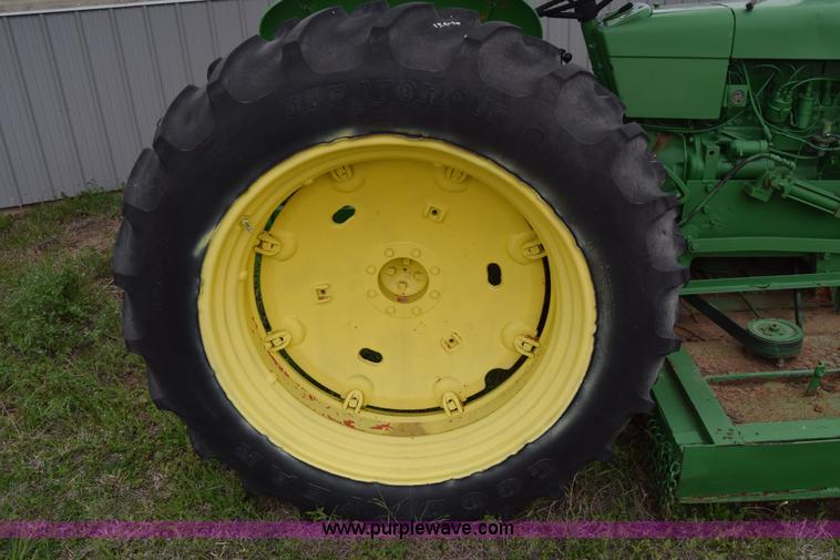 image for item E6365 John Deere 401 tractor
