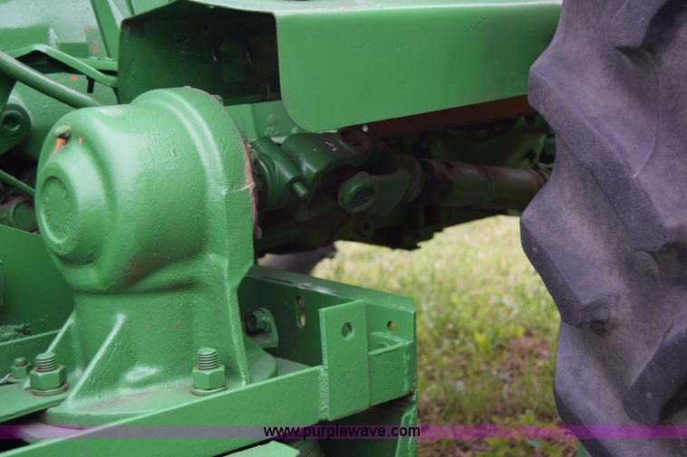 image for item E6365 John Deere 401 tractor