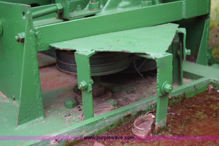 image for item E6365 John Deere 401 tractor