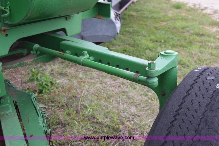 image for item E6365 John Deere 401 tractor