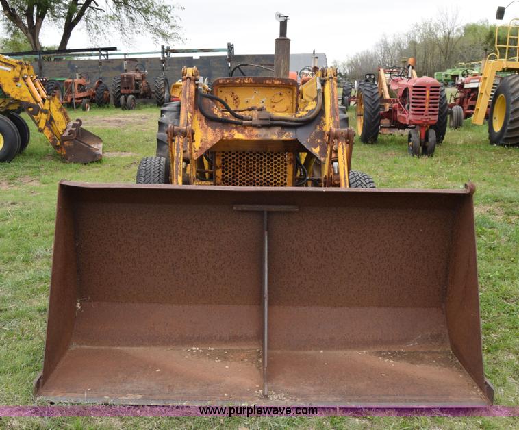 image for item E6367 Massey-Ferguson 2200 tractor