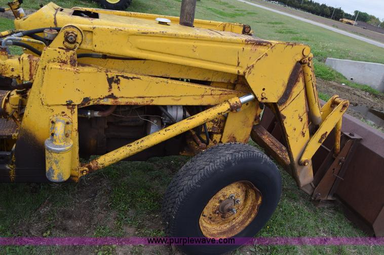 image for item E6367 Massey-Ferguson 2200 tractor