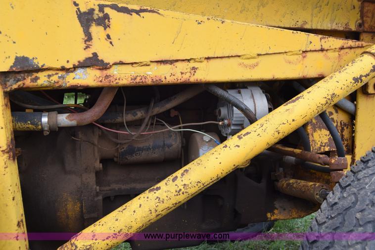 image for item E6367 Massey-Ferguson 2200 tractor