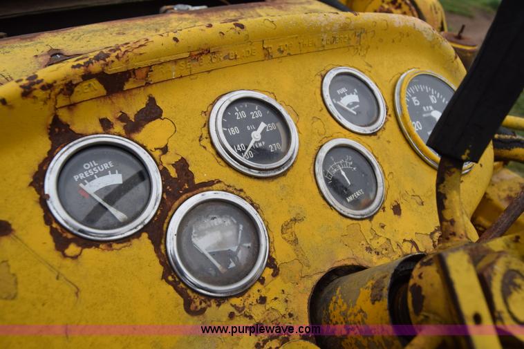 image for item E6367 Massey-Ferguson 2200 tractor