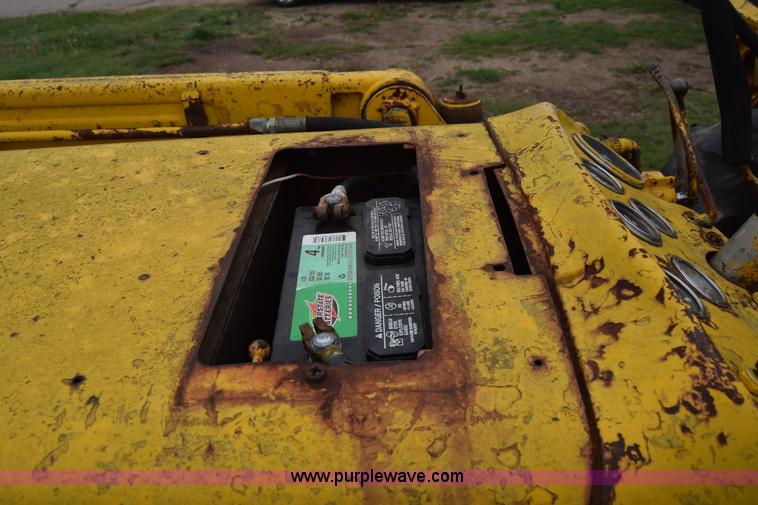 image for item E6367 Massey-Ferguson 2200 tractor