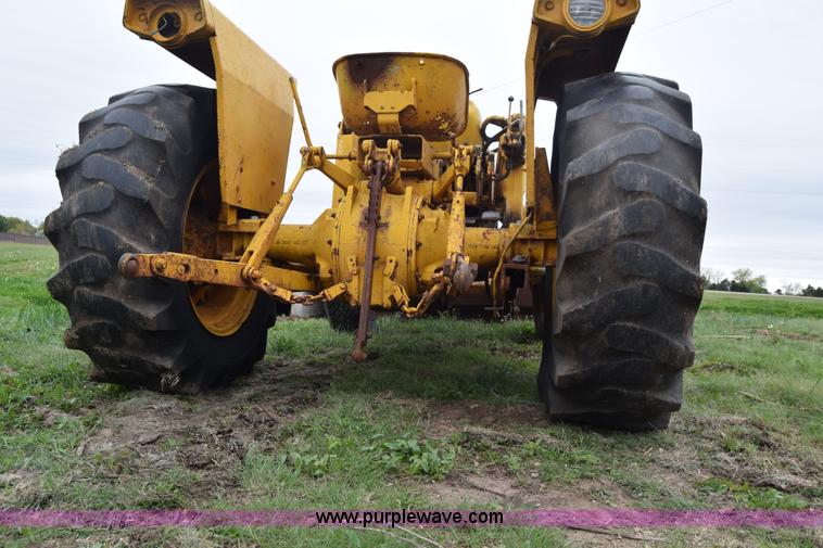 image for item E6367 Massey-Ferguson 2200 tractor