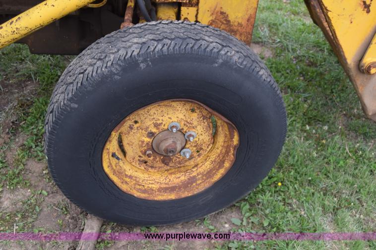 image for item E6367 Massey-Ferguson 2200 tractor