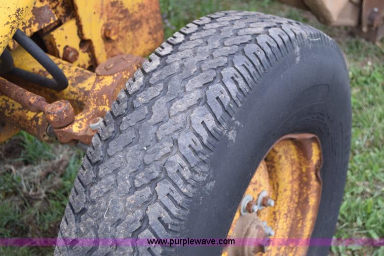 image for item E6367 Massey-Ferguson 2200 tractor