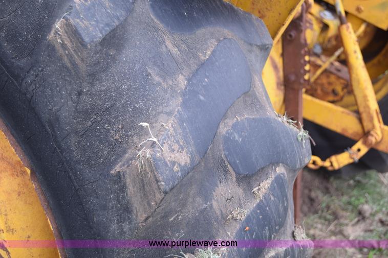 image for item E6367 Massey-Ferguson 2200 tractor