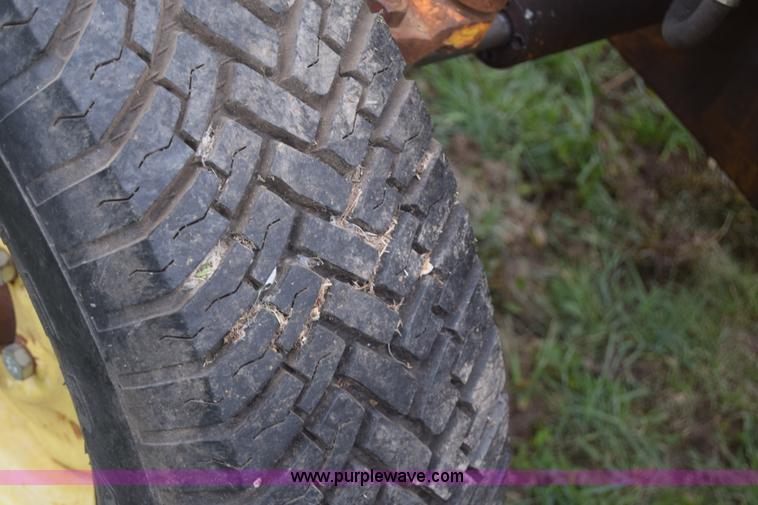 image for item E6367 Massey-Ferguson 2200 tractor