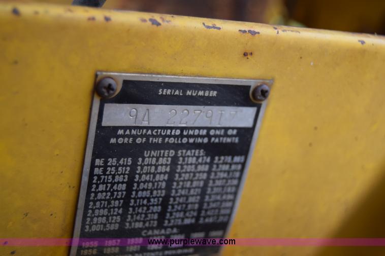 image for item E6371 Massey-Ferguson MF30 tractor