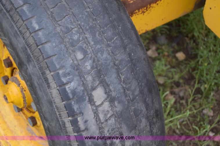 image for item E6371 Massey-Ferguson MF30 tractor