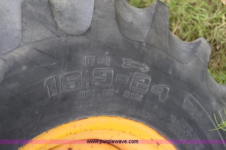 image for item E6371 Massey-Ferguson MF30 tractor