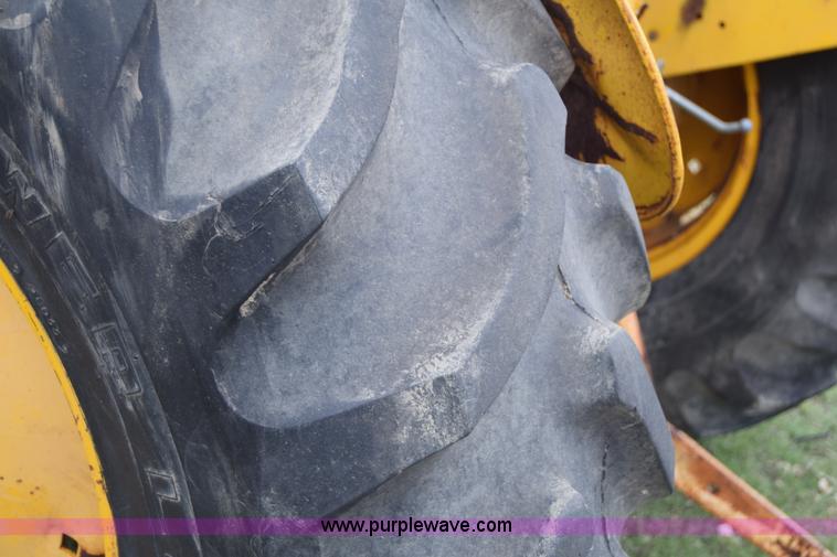 image for item E6371 Massey-Ferguson MF30 tractor