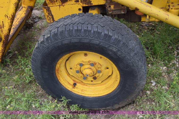 image for item E6371 Massey-Ferguson MF30 tractor