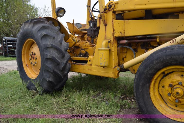 image for item E6371 Massey-Ferguson MF30 tractor