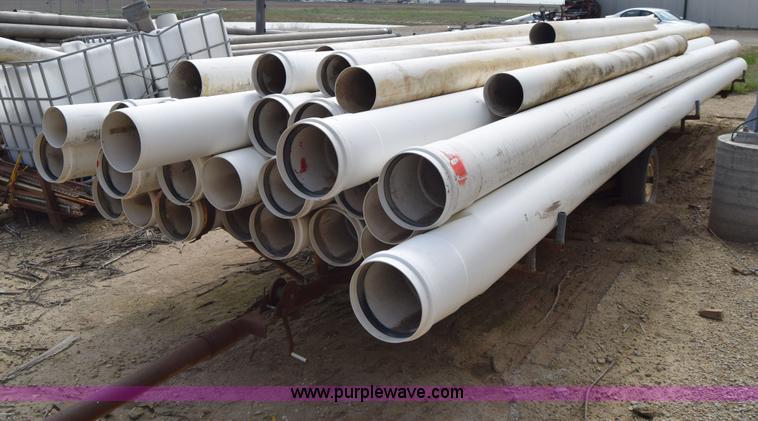 image for item E6376 Approximately 30 pieces of pipe