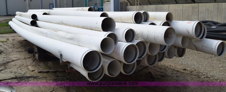 image for item E6376 Approximately 30 pieces of pipe