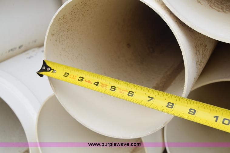 image for item E6376 Approximately 30 pieces of pipe