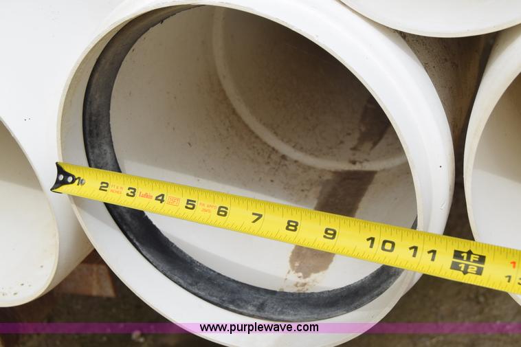 image for item E6376 Approximately 30 pieces of pipe