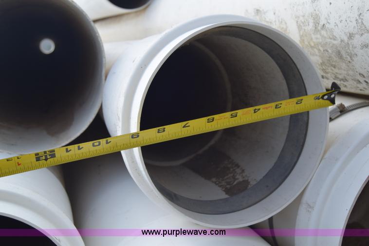 image for item E6376 Approximately 30 pieces of pipe