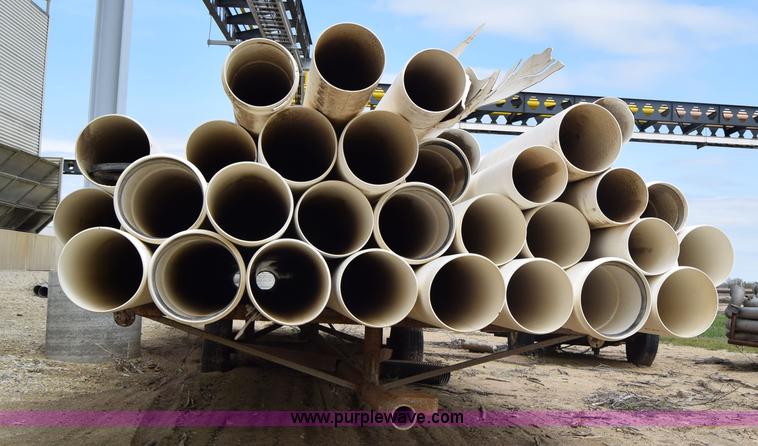 image for item E6376 Approximately 30 pieces of pipe