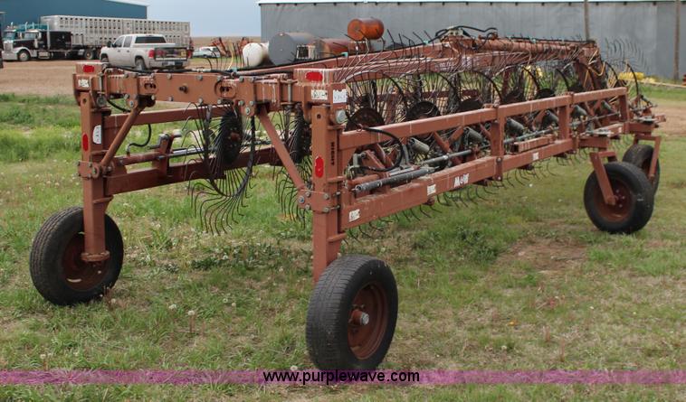 image for item F7686 M&W DF16 wheel rake
