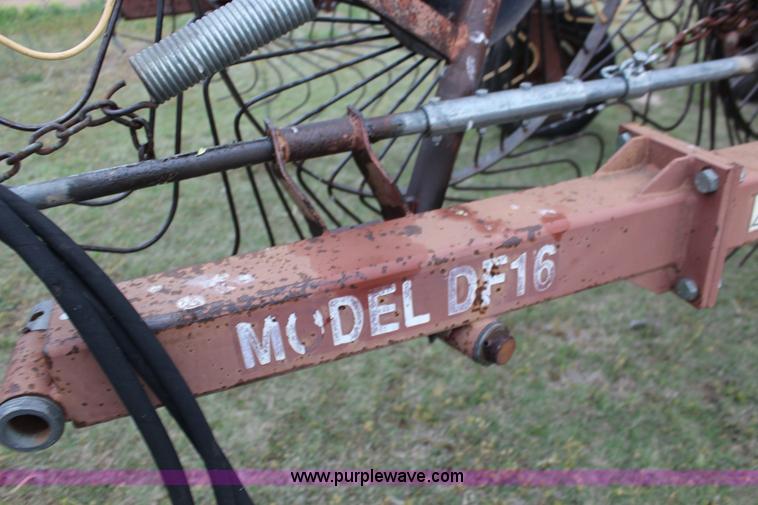 image for item F7686 M&W DF16 wheel rake